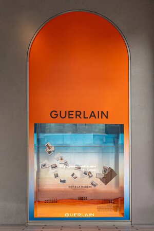 Rinascente Guerlain Installation