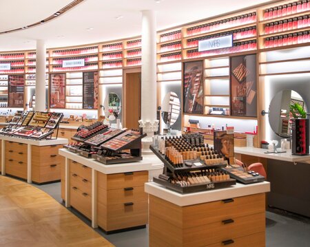 New Make-Up Area at Le Bon Marché Rive Gauche