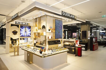 New Guerlain Beauty Counter at The KaDeWe Group