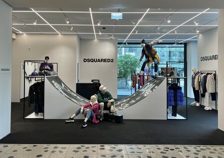 Globus Dsquared2 pop-up store